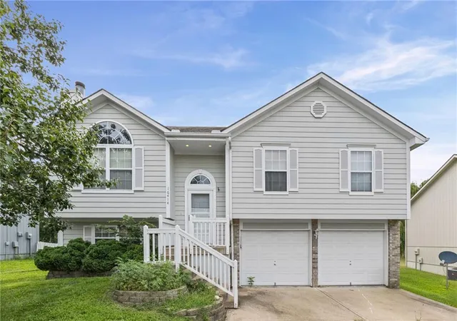 1st image of 16414 Hight Ave, Belton, MO 64012 | MLS# 2636425