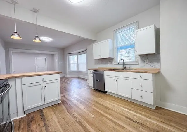 Photo 3 of Single family home for sale at 1219 E 41st Street, Kansas City, MO 64110 | MLS# 2636428 | Listing updated on 2026-10-09