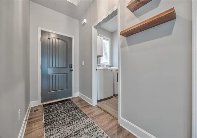 Photo 3 of Single family home for sale at 3704 Nw 95th Street, Kansas City, MO 64154 | MLS# 2636435 | Listing updated on 2026-09-19