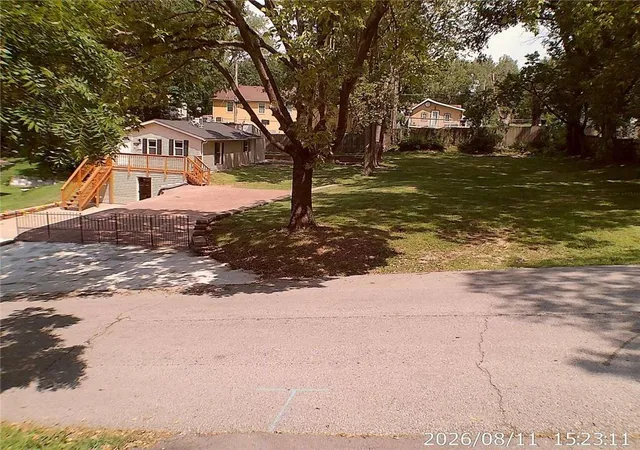 3rd image of 11406 E 10Th St S, Independence, MO 64054 | MLS# 2636440
