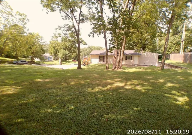 4th image of 11406 E 10Th St S, Independence, MO 64054 | MLS# 2636440