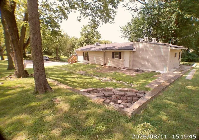5th image of 11406 E 10Th St S, Independence, MO 64054 | MLS# 2636440