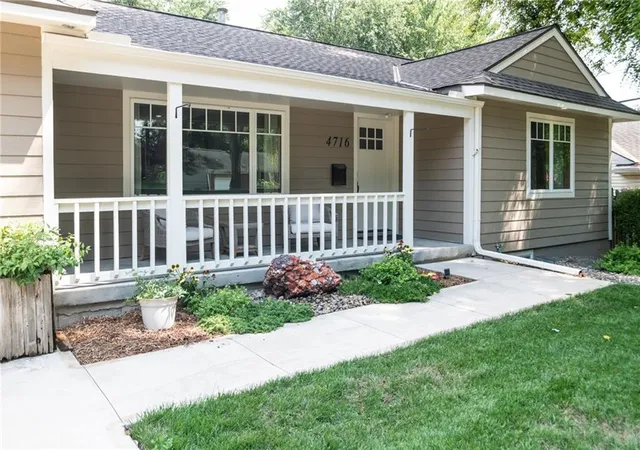 3rd image of 4716 W 61st Street, Mission, KS 66205 | MLS# 2636443