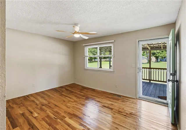 Photo 2 of Single family home for sale at 3020 Southern Blvd, Parsons, KS 67357 | MLS# 2636448 | Listing updated on 2026-09-01