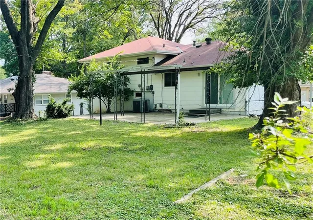Photo 3 of Single family home for sale at 11703 Belmont Ave, Kansas City, MO 64134 | MLS# 2636455 | Listing updated on 2026-08-15