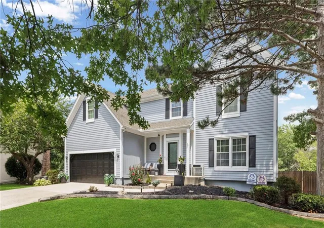 3rd image of 13001 Slater St, Overland Park, KS 66213 | MLS# 2636464