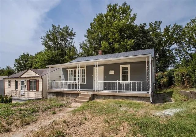 Photo 1 of Single family home for sale at 3336 Jackson Ave, Kansas City, MO 64128 | MLS# 2636465 | Listing updated on 2026-08-14