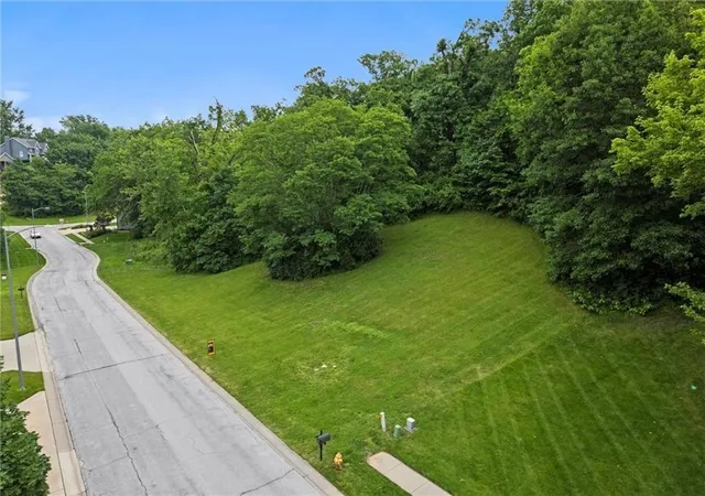 Photo 2 of Land for sale at L 106 River Hills Dr, Parkville, MO 64152 | MLS# 2636467 | Listing updated on 2026-09-25