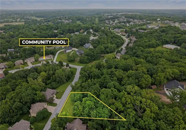 2nd image of L 106 River Hills Dr, Parkville, MO 64152 | MLS# 2636467