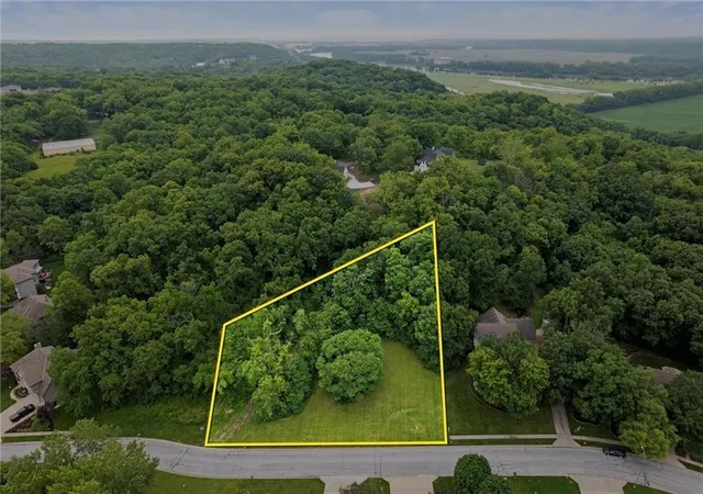 3rd image of L 106 River Hills Dr, Parkville, MO 64152 | MLS# 2636467