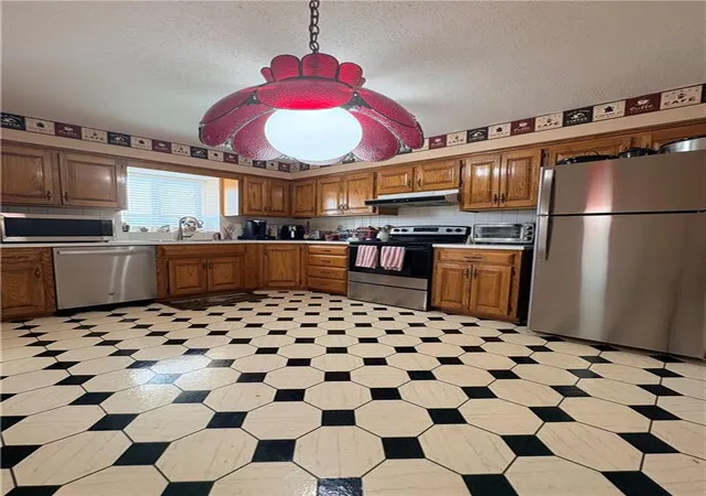 Photo 3 of Sale Pending at 14606 Bristol Ave, Grandview, MO 64030 | MLS# 2636468 | Listing updated on 2026-08-15