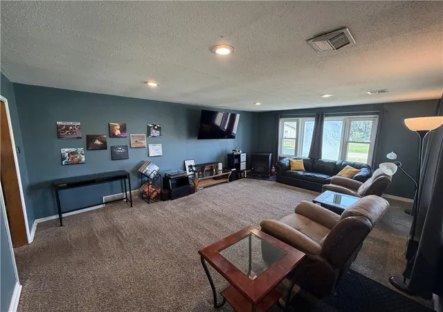 Photo 2 of Sale Pending at 1102 S Homer St, Pittsburg, KS 66762 | MLS# 2636471 | Listing updated on 2026-08-31