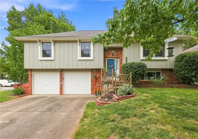 1st image of 573 E 126th Ter, Olathe, KS 66061 | MLS# 2636483