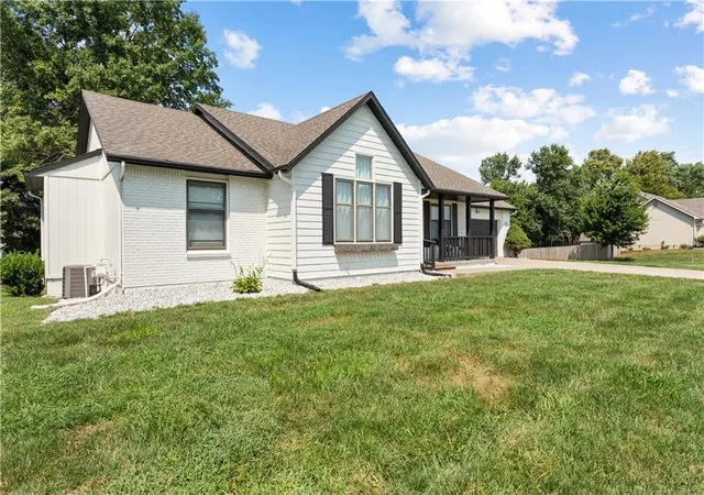 3rd image of 1601 Elm St, Eudora, KS 66025 | MLS# 2636484
