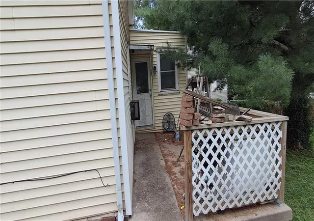 Photo 18 of Single family home for sale at 912 Ridenbaugh St, Saint Joseph, MO 64501 | MLS# 2636485 | Listing updated on 2026-08-13