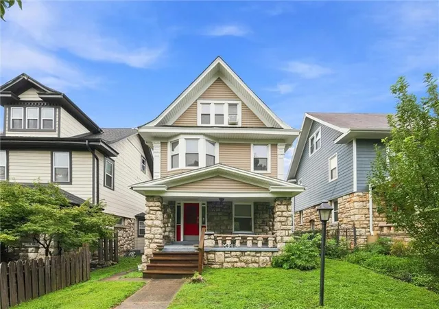 1st image of 2629 Campbell St, Kansas City, MO 64108 | MLS# 2636487