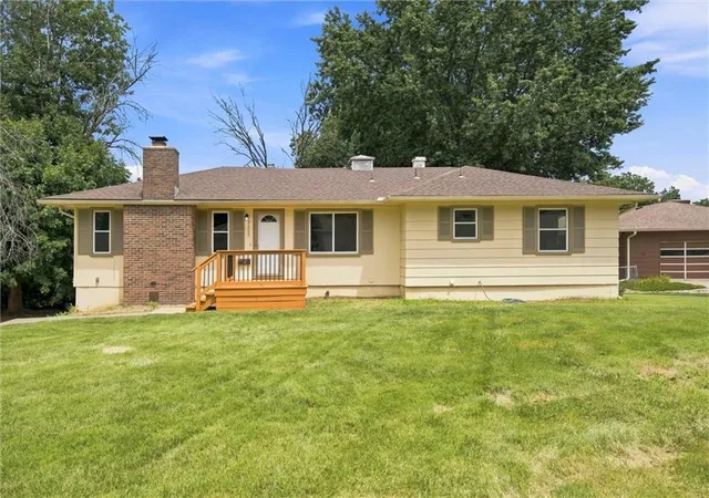 Photo 2 of Sale Pending at 9050 E 84th Street, Kansas City, MO 64138 | MLS# 2636489 | Listing updated on 2026-08-30