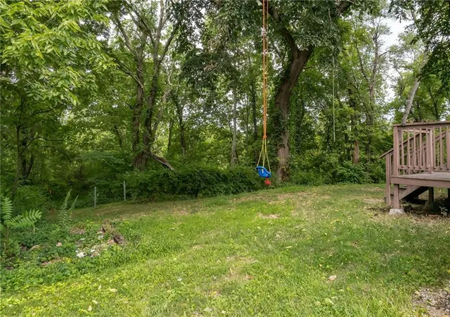 Photo 3 of Sale Pending at 400 Austin St, Saint Joseph, MO 64505 | MLS# 2636491 | Listing updated on 2026-08-29