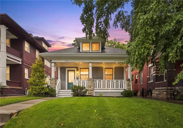 2nd image of 3535 Jefferson St, Kansas City, MO 64111 | MLS# 2636495