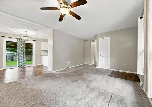 5th image of 505 S Olive St, Louisburg, KS 66053 | MLS# 2636496