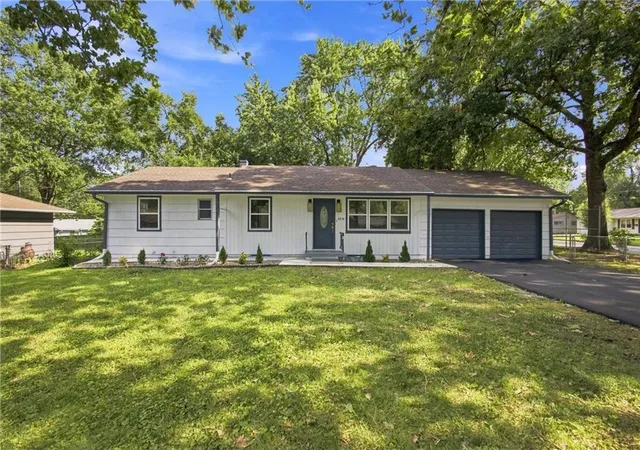 Photo 2 of Single family home for sale at 4514 E 113th Street, Kansas City, MO 64137 | MLS# 2636507 | Listing updated on 2026-08-28