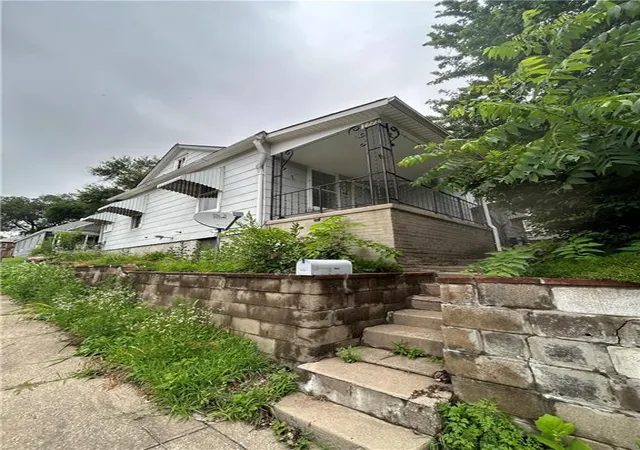 1st image of 1221 Prospect Ave, Saint Joseph, MO 64501 | MLS# 2636511