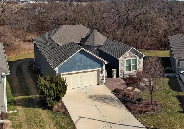 Photo 3 of Sale Pending at 4925 Tallgrass St, Leavenworth, KS 66048 | MLS# 2636520 | Listing updated on 2026-08-30