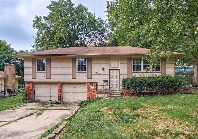 1st image of 9401 E 81st Ter, Raytown, MO 64138 | MLS# 2636525