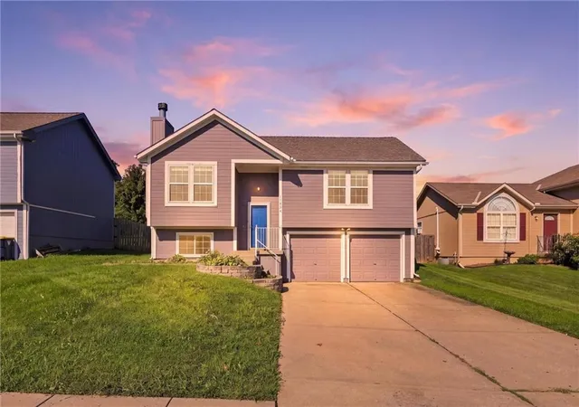 Photo 24 of Sale Pending at 11324 N Central St, Kansas City, MO 64155 | MLS# 2636535 | Listing updated on 2026-09-01
