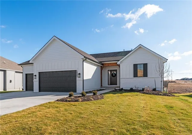 1st image of 17486 W 169th Ter, Olathe, KS 66062 | MLS# 2636536