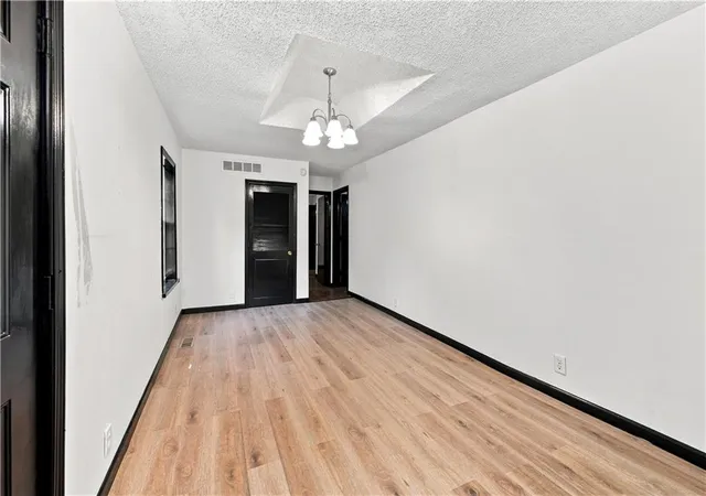 5th image of 8310 Ottawa St, De Soto, KS 66018 | MLS# 2636541