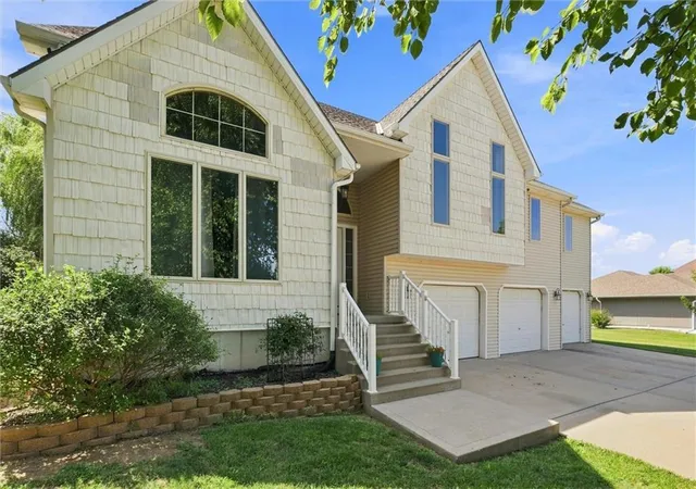 1st image of 7286 Sw Crystal Ln, Trimble, MO 64492 | MLS# 2636552