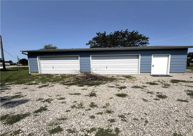 3rd image of 1017 Willett St, Burlington, KS 66839 | MLS# 2636557