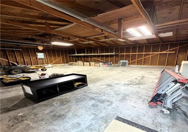 4th image of 1017 Willett St, Burlington, KS 66839 | MLS# 2636557