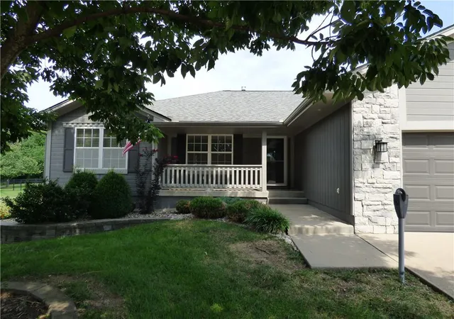 Photo 3 of Sale Pending at 1716 Black Bear Ct, Raymore, MO 64083 | MLS# 2636559 | Listing updated on 2026-08-25