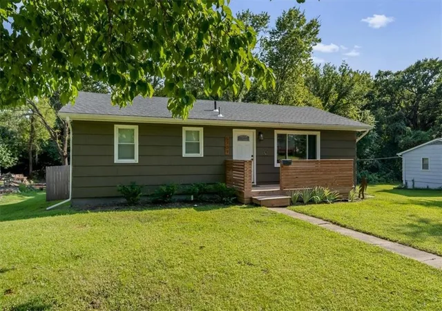 Photo 4 of Single family home for sale at 5709 E 107th Terrace, Kansas City, MO 64137 | MLS# 2636560 | Listing updated on 2026-08-31