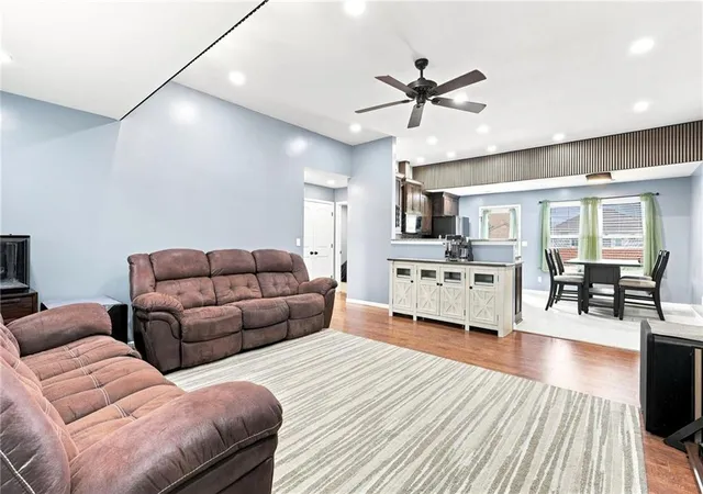 Photo 3 of Single Family Residence at 389 SE 971 Road, Knob Noster, MO 65336 | MLS# 2636569 | | Sold on 2026-10-08