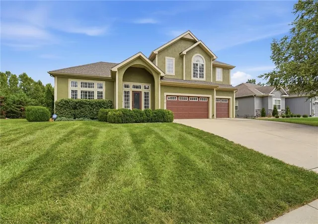 Photo 2 of Single family home for sale at 5819 N Liberty Ave, Kansas City, MO 64118 | MLS# 2636580 | Listing updated on 2026-08-31