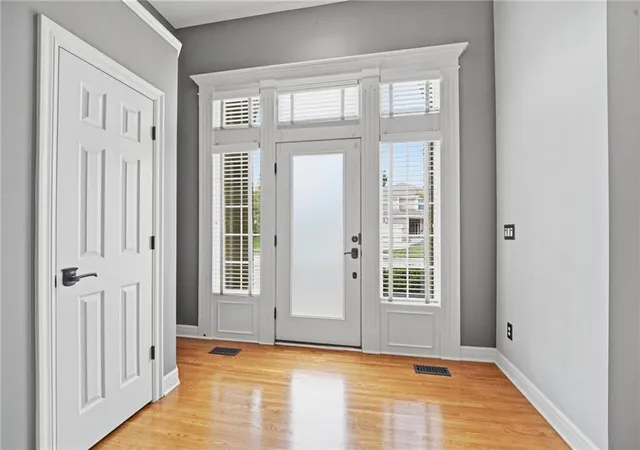 Photo 4 of Single family home for sale at 5819 N Liberty Ave, Kansas City, MO 64118 | MLS# 2636580 | Listing updated on 2026-08-31