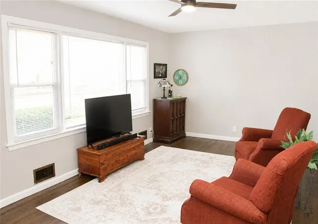 Photo 3 of Sale Pending at 8205 E 86th Terrace, Raytown, MO 64138 | MLS# 2636582 | Listing updated on 2026-08-26