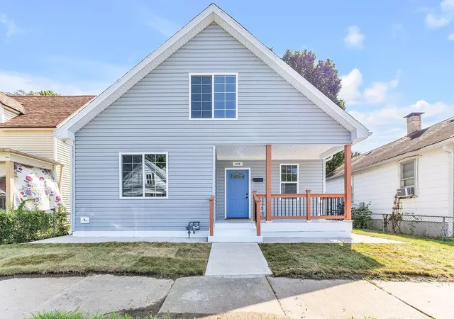 Photo 1 of Sale Pending at 825 S 19th Street, St Joseph, MO 64507 | MLS# 2636586 | Listing updated on 2026-08-30