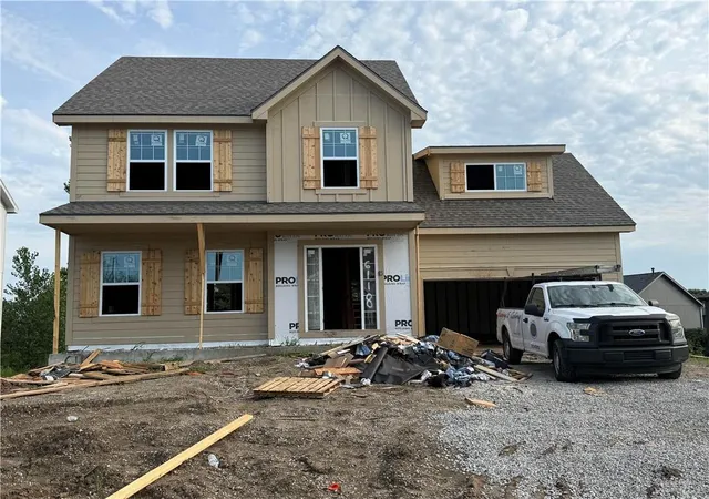 2nd image of 6118 Ne 118th St, Kansas City, MO 64156 | MLS# 2636593