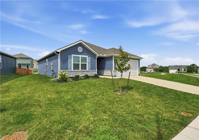 2nd image of 1708 Maci St, Belton, MO 64012 | MLS# 2636594