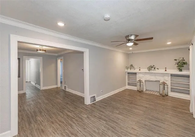 Photo 3 of Single family home for sale at 1511 E 49th Street, Kansas City, MO 64110 | MLS# 2636597 | Listing updated on 2026-08-13