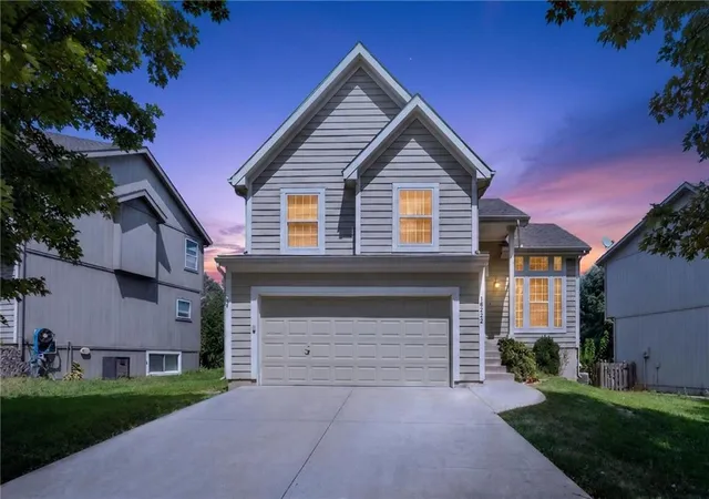 1st image of 16222 W 157th Ter, Olathe, KS 66062 | MLS# 2636598