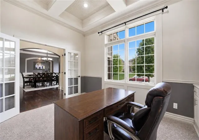 Photo 4 of Single family home for sale at 1716 SW Kendall Dr, Lee's Summit, MO 64082 | MLS# 2636599 | Listing updated on 2026-08-31