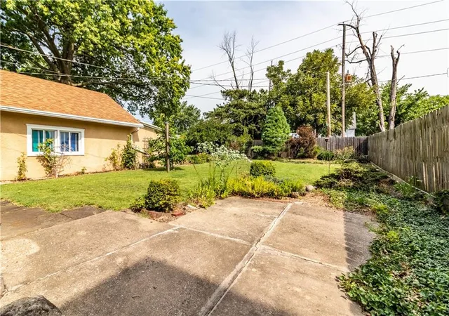 49th image of 213 Broad St, Warrensburg, MO 64093 | MLS# 2636603