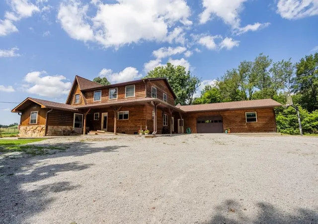Photo 1 of Single family home for sale at 521 Northwest 30th Ln, Lamar, MO 64759 | MLS# 2636618 | Listing updated on 2026-09-23