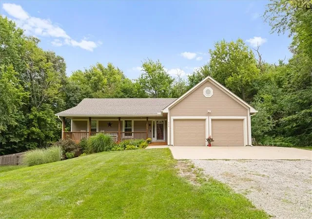 1st image of 525 Nw 1891 Rd, Kingsville, MO 64061 | MLS# 2636632