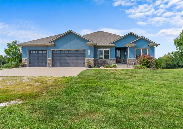 1st image of 12908 E 244th St, Peculiar, MO 64078 | MLS# 2636638